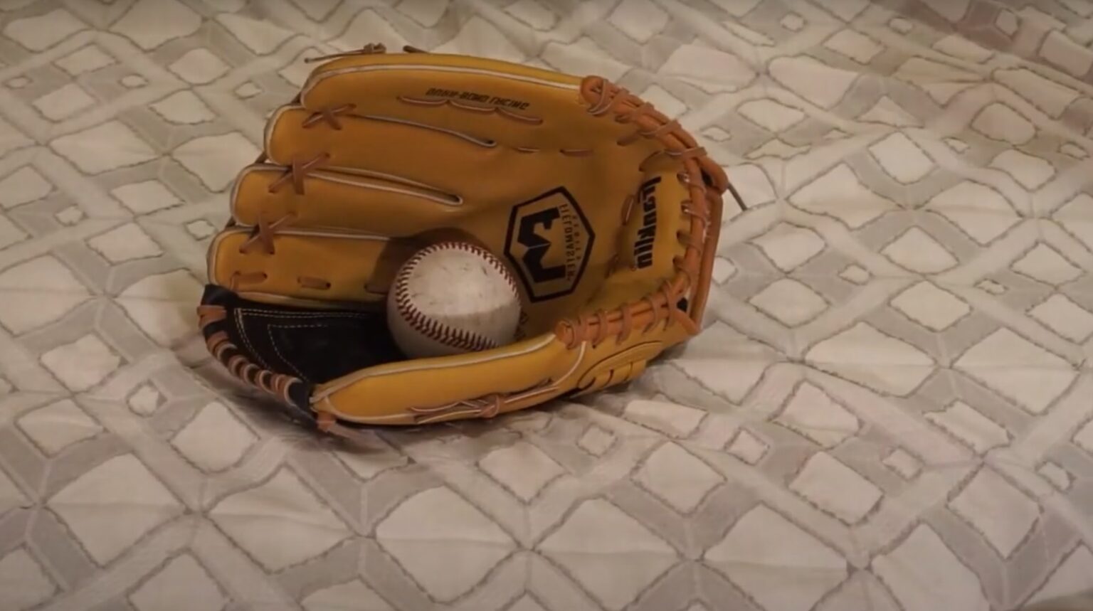 Franklin Kids Baseball Glove